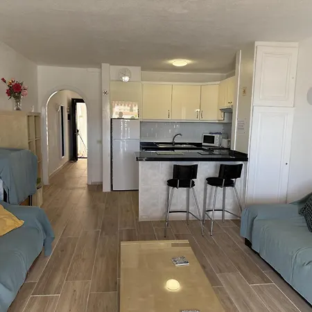 Self Catering Lovely 1 Bed Apartment, 15a2, Cristianos, Tenerife Appartement Los Cristianos (Tenerife)